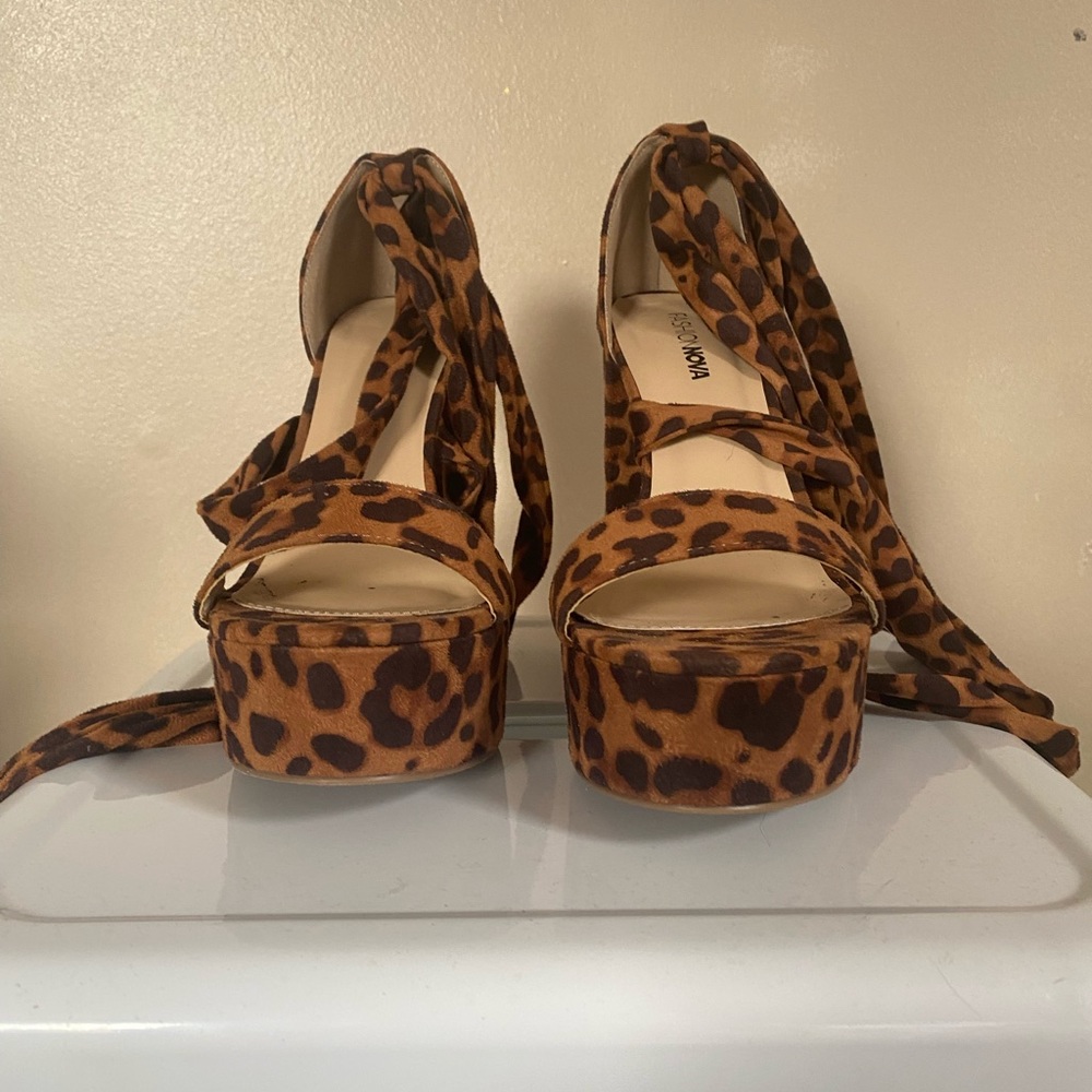 Fashion nova cheetah print heels
